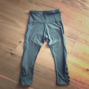 Lorna Jane Camo Green Capri